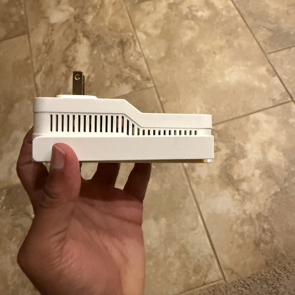 MACARD RE1200 Dual Band Wi-Fi WiFi Extender with 1Gbps Ethernet Port - Picture 4 of 8